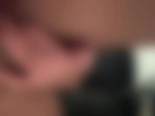 Hotmelelo's Live Sex Cam Show