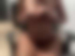 Hotmelelo's Live Sex Cam Show