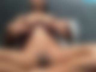 Hotmelelo's Live Sex Cam Show