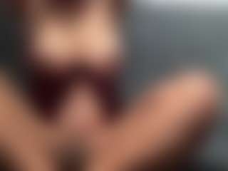 Hotmelelo's Live Sex Cam Show