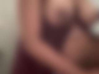 Hotmelelo's Live Sex Cam Show