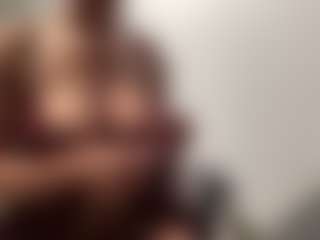 Hotmelelo's Live Sex Cam Show