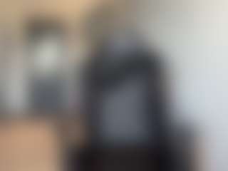 Hotmelelo's Live Sex Cam Show