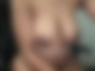 Hotmelelo's Live Sex Cam Show