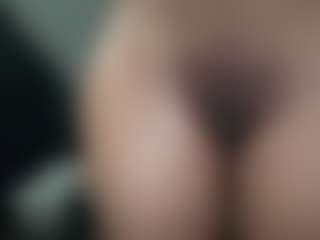 Hotmelelo's Live Sex Cam Show