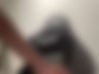 Hotmelelo's Live Sex Cam Show
