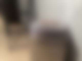 Hotmelelo's Live Sex Cam Show