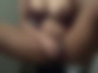 Hotmelelo's Live Sex Cam Show