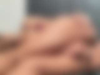 Hotmelelo's Live Sex Cam Show