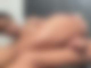 Hotmelelo's Live Sex Cam Show