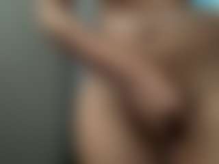 Hotmelelo's Live Sex Cam Show