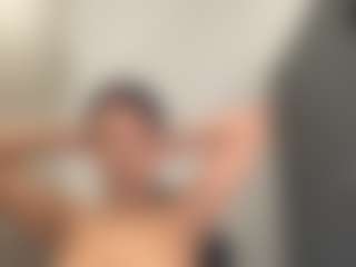 Hotmelelo's Live Sex Cam Show