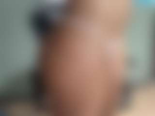 Hotmelelo's Live Sex Cam Show