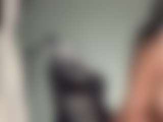 Hotmelelo's Live Sex Cam Show