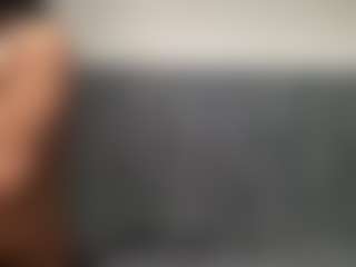 Hotmelelo's Live Sex Cam Show