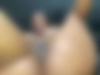 Hotmelelo's Live Sex Cam Show