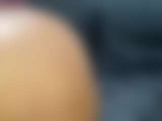 Hotmelelo's Live Sex Cam Show