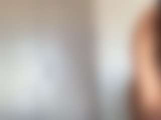 Hotmelelo's Live Sex Cam Show