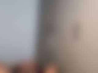 Hotmelelo's Live Sex Cam Show