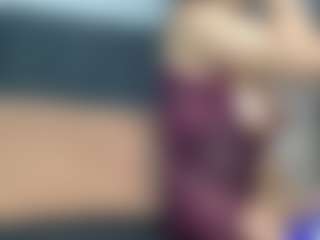 Hotmelelo's Live Sex Cam Show
