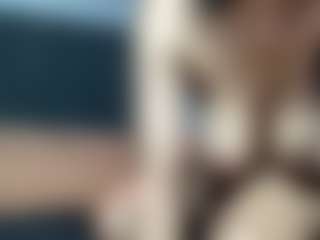 Live cam show with Hotmelelo - Drinking on Camming Site