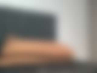 Live cam show with Hotmelelo - Dirty Talk on liverealitysex.com