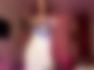 Live cam show with Aria - Upskirt on Camiplay Live