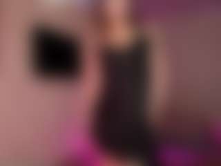 Live cam show with Aria - Smoking on madthumbs