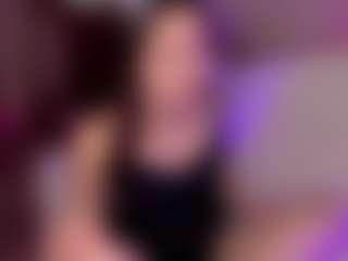 Live cam show with Aria - Smoking on madthumbs