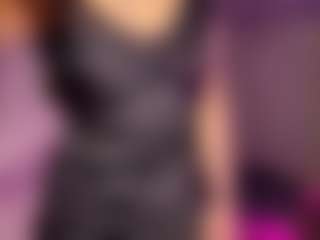 Live cam show with Aria - Upskirt on madthumbs