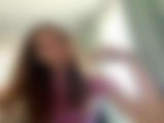 Live cam show with Amelia - New Small Tits on SpunkLive