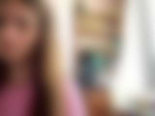 Live cam show with Amelia - Brown Hair Petite on fuklive.com