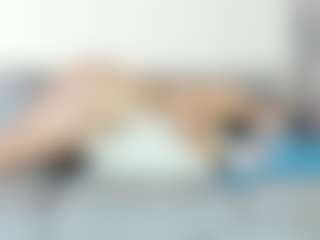 Live cam show with nickybigboobs - Dildo Or Vibrator on CamClone