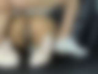 Live cam show with nickybigboobs - Brown Eyes Brown Hair on camwithhim.com