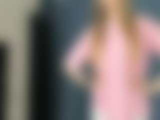 Live cam show with SharieLindblad - Bikini on CamClone