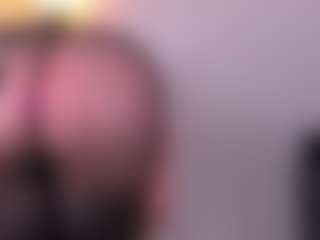 Live cam show with adelaindiamond - Skinny on luckytryst.com