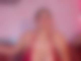 Live cam show with Alma-Rivers - Shower on fapnchat