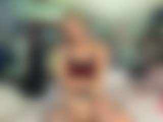 BittyBrat333's Live Sex Cam Show