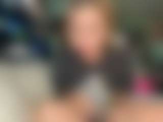 BittyBrat333's Live Sex Cam Show