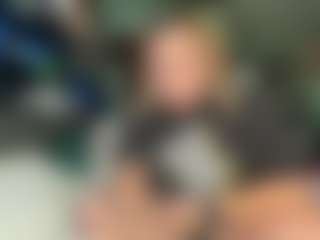 BittyBrat333's Live Sex Cam Show