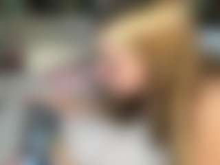 BittyBrat333's Live Sex Cam Show