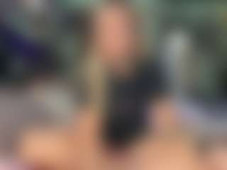 BittyBrat333's Live Sex Cam Show