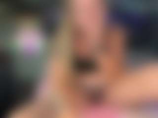 BittyBrat333's Live Sex Cam Show