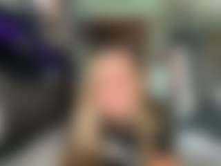 BittyBrat333's Live Sex Cam Show
