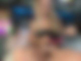 BittyBrat333's Live Sex Cam Show