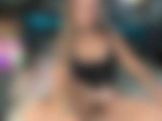 BittyBrat333's Live Sex Cam Show