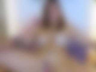 Live cam show with jessey-adams - Striptease on CamSodaAdn
