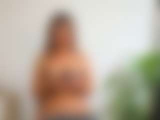 Live cam show with jessey-adams - Brown Eyes Mature on Uber Horny