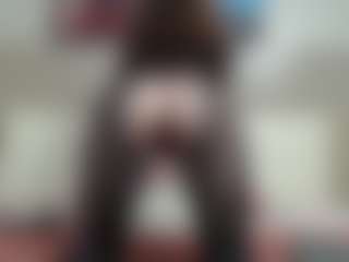 Lucianacruisse's Live Sex Cam Show