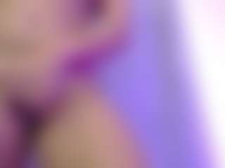 MAGIIC-BRUNETTE's Live Sex Cam Show
